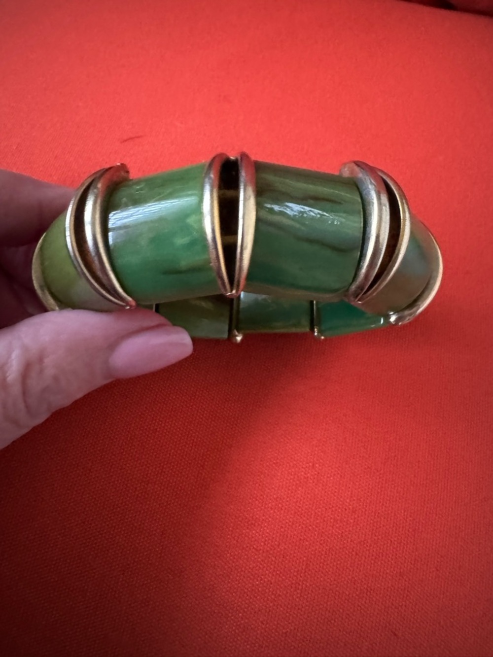 Source Unknown Green Barrel Bead Bracelet with Silver Accents - Picture 2 of 7